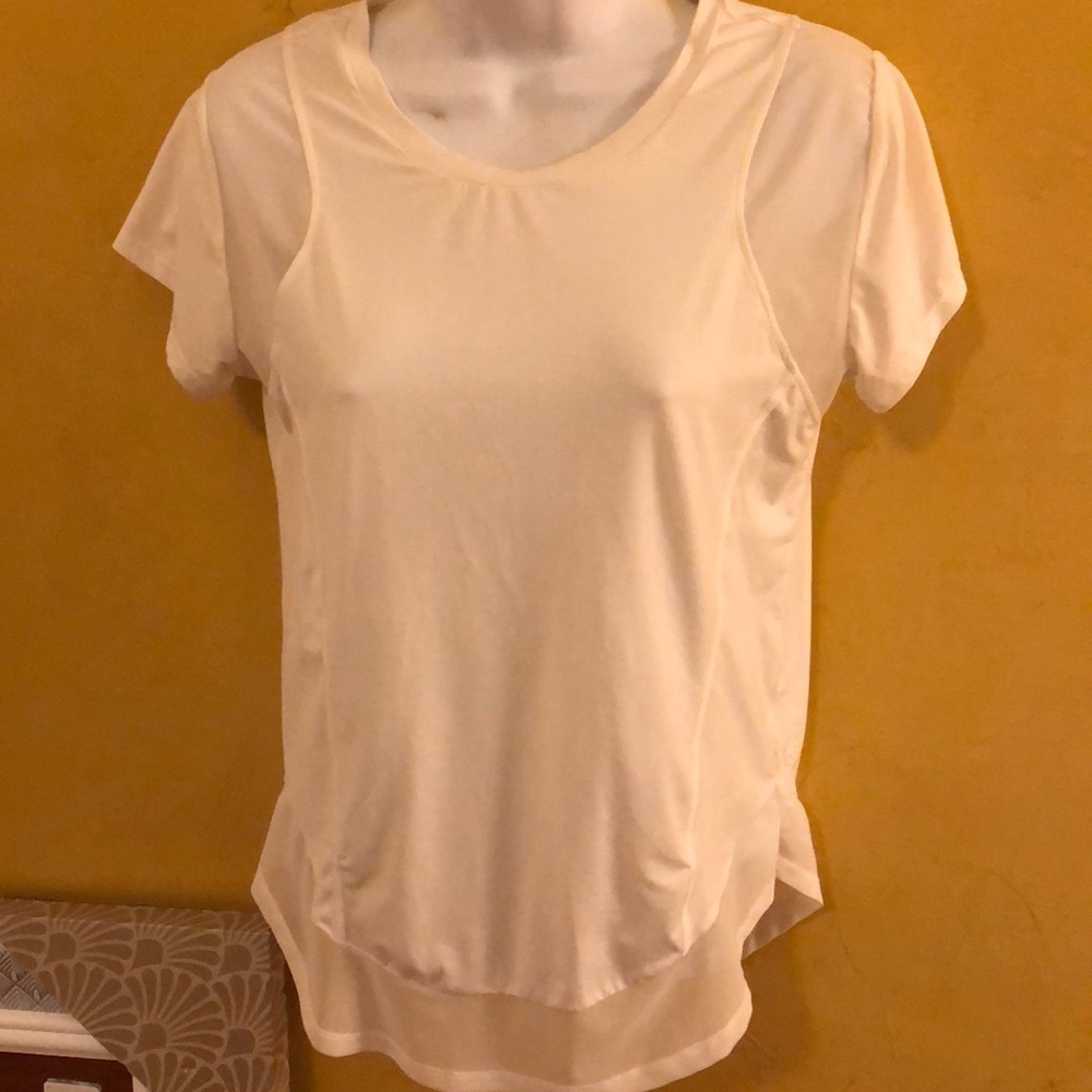 Creme Tee